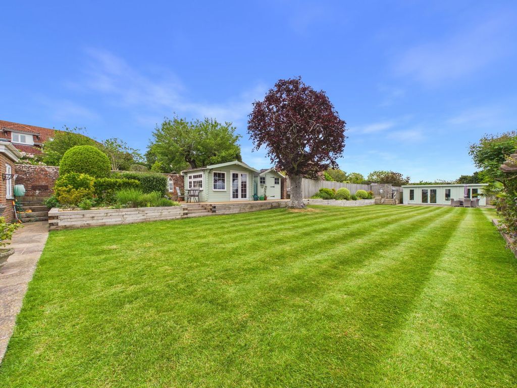 Property photo 2 of 51