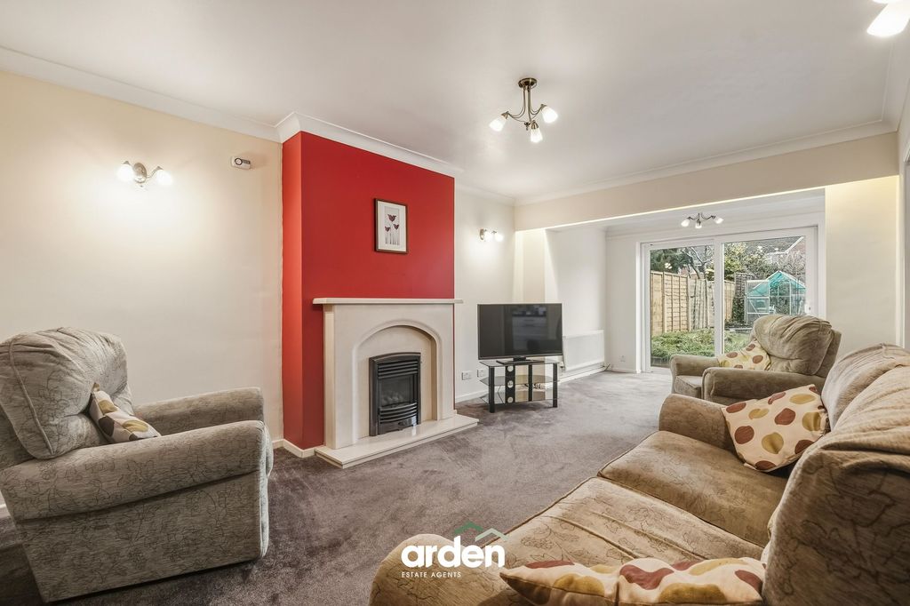 Property photo 2 of 20