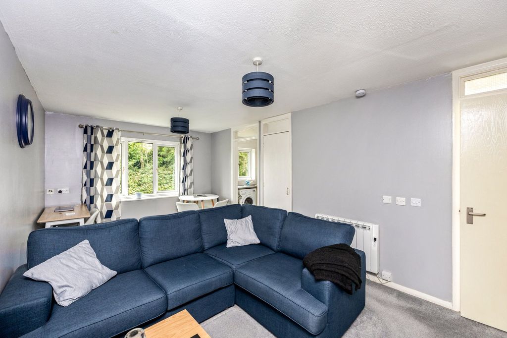Property photo 3 of 12