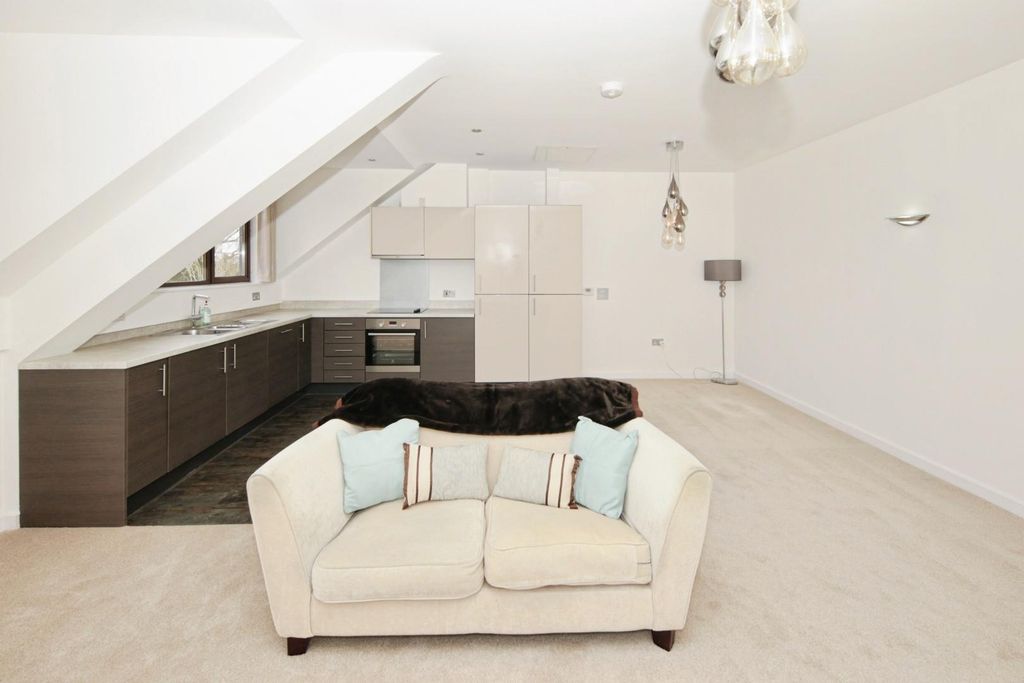 Property photo 3 of 27 14-12.Jpg