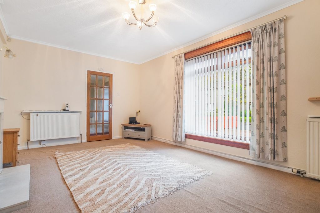 Property photo 2 of 30 Picture No. 41