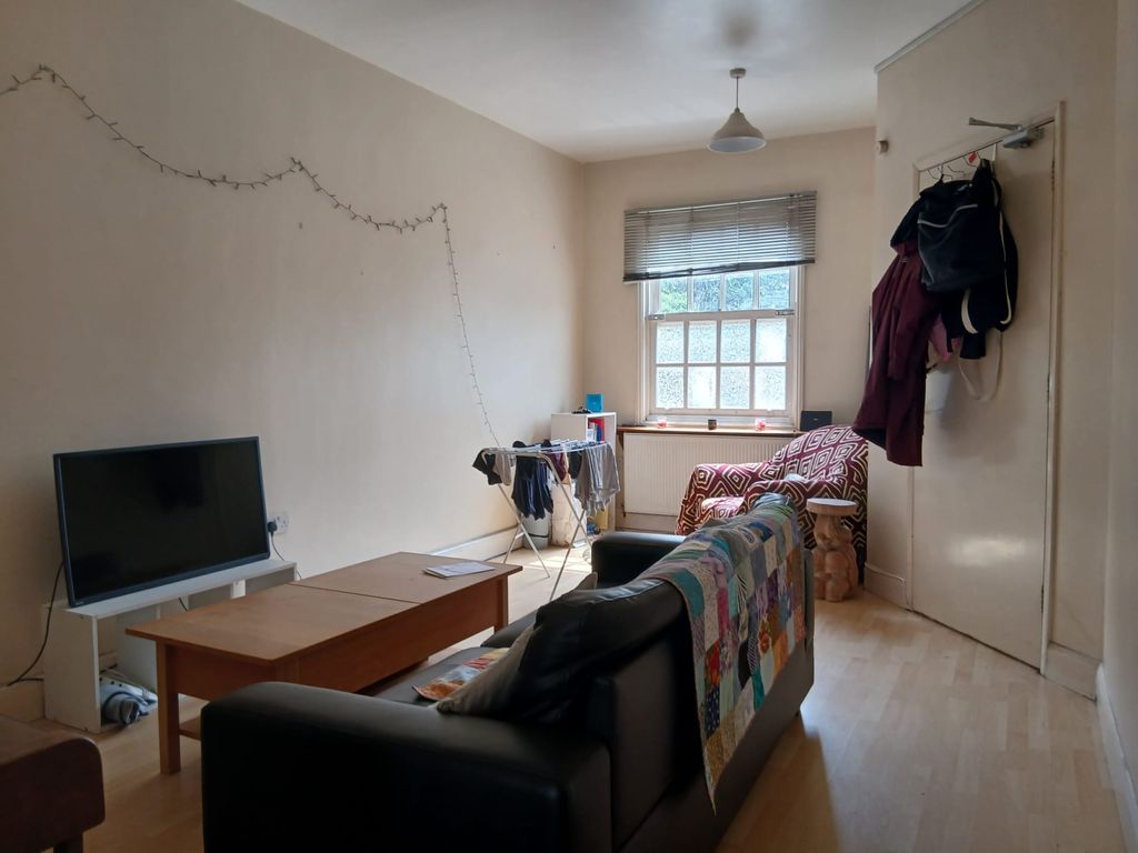 Property photo 1 of 18 28th