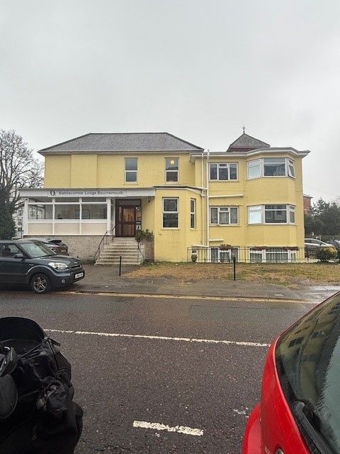 Property photo 1 of 6