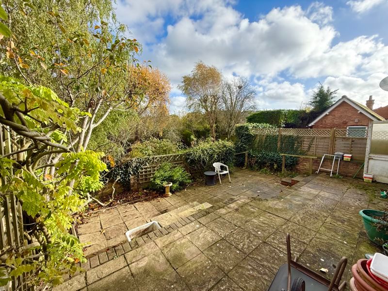 Property photo 3 of 12 Garden