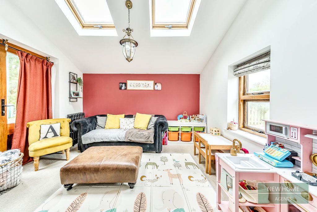 Property photo 3 of 20 Photo 5