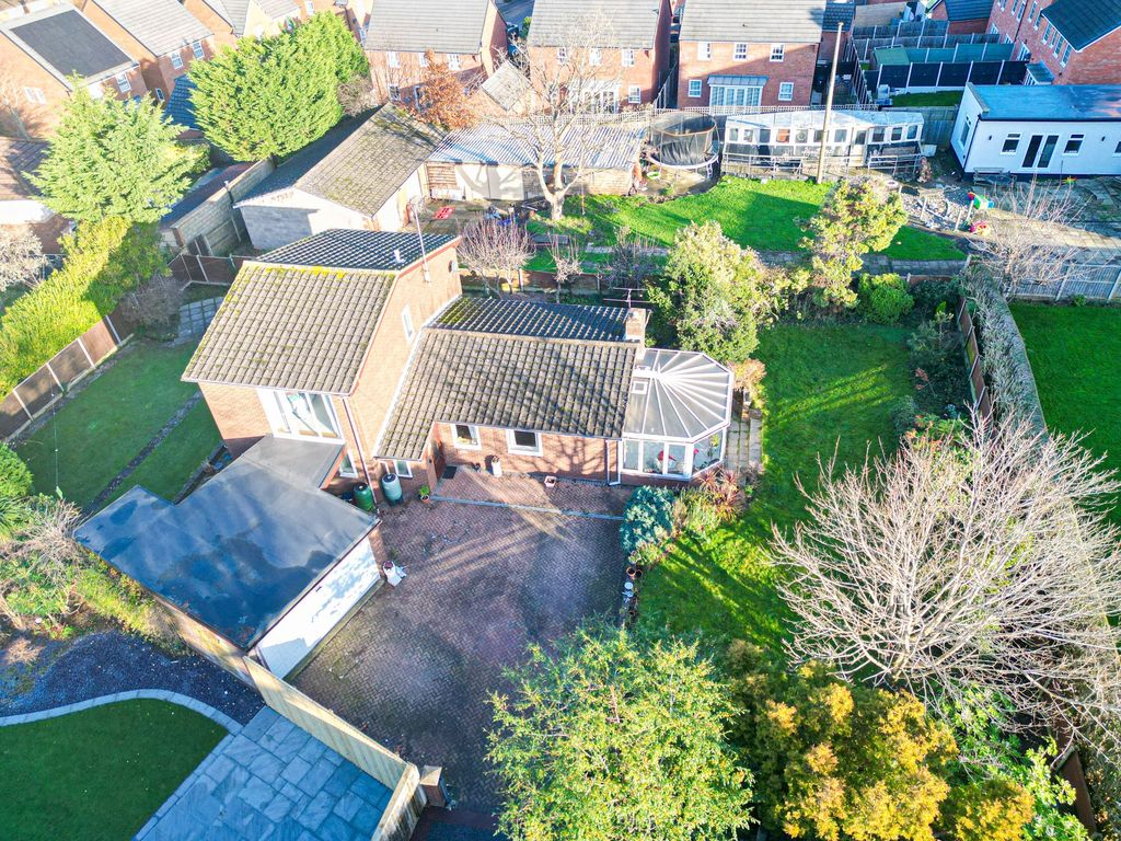 Property photo 3 of 29