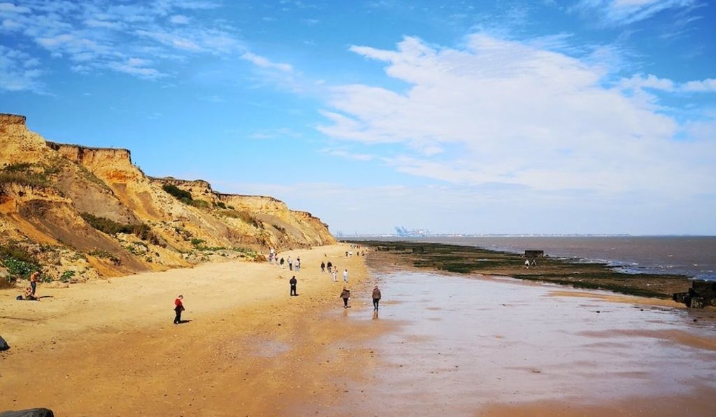 Property photo 3 of 6