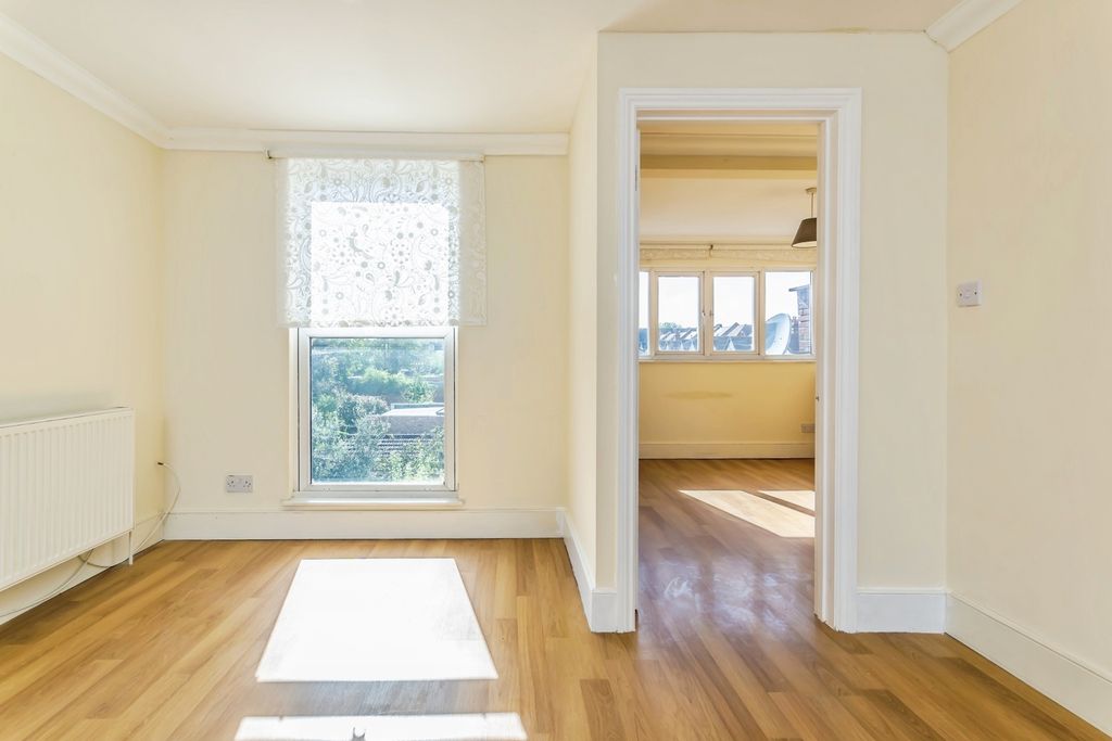 Property photo 3 of 13 Pbox-Img.Jpg