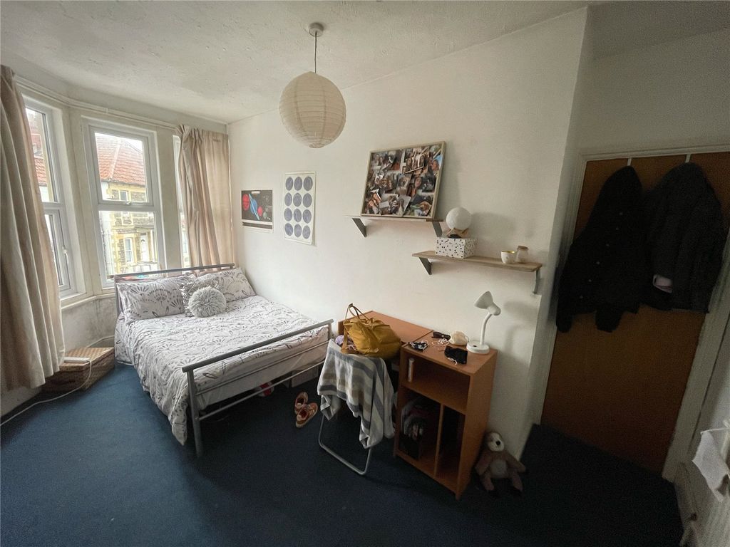 Property photo 3 of 11 Picture No. 02