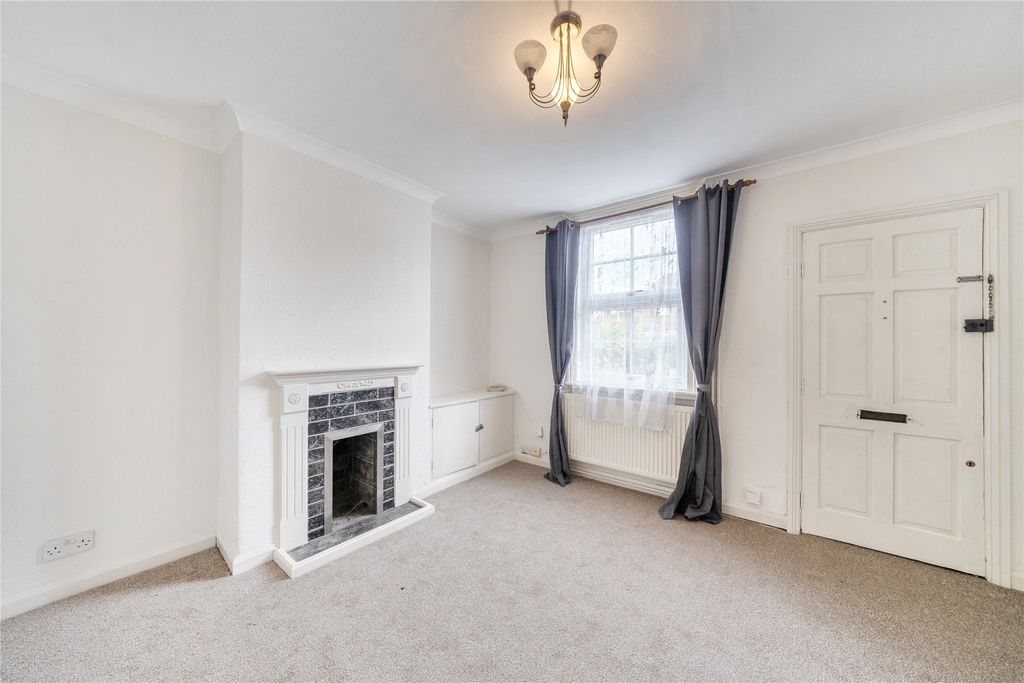 Property photo 2 of 13 Picture No. 11