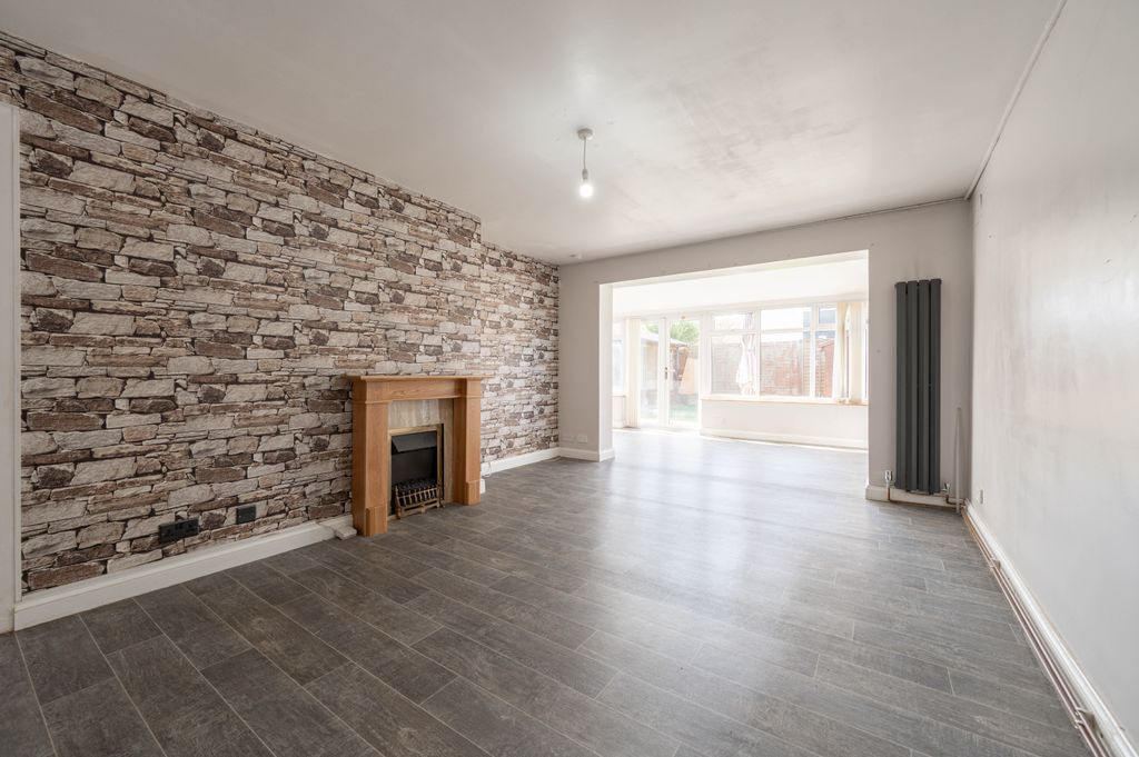 Property photo 3 of 14 Dsc_1149-Hdr