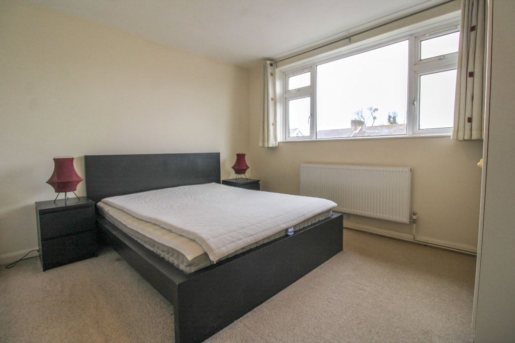 Property photo 3 of 11 Picture No. 24