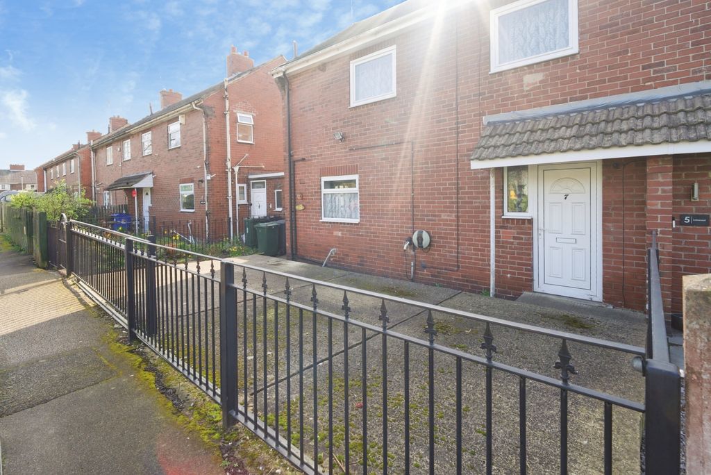 Property photo 2 of 15