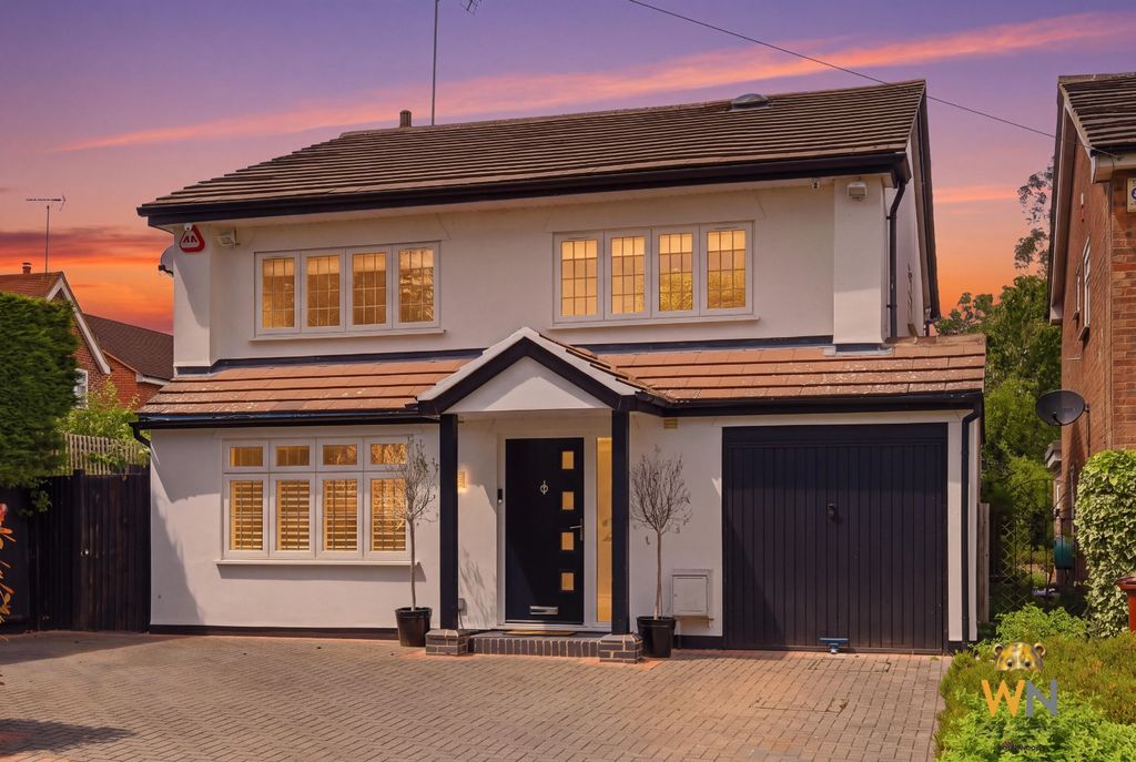 Property photo 1 of 35