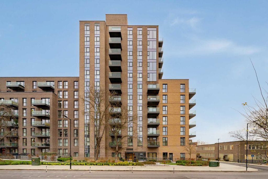 Property photo 1 of 6