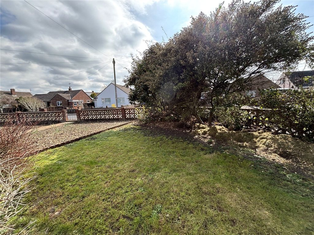 Property photo 2 of 23 Picture No. 19