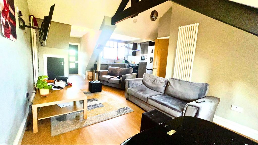 Property photo 1 of 18 Flat 5 Eslington Terrace Jesmond Lounge 1A