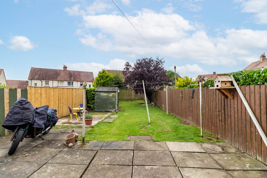 Property photo 2 of 18 Rear Garden
