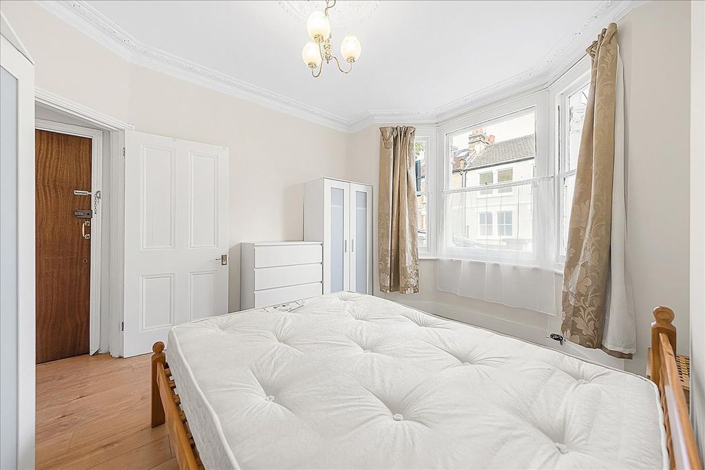 Property photo 2 of 7