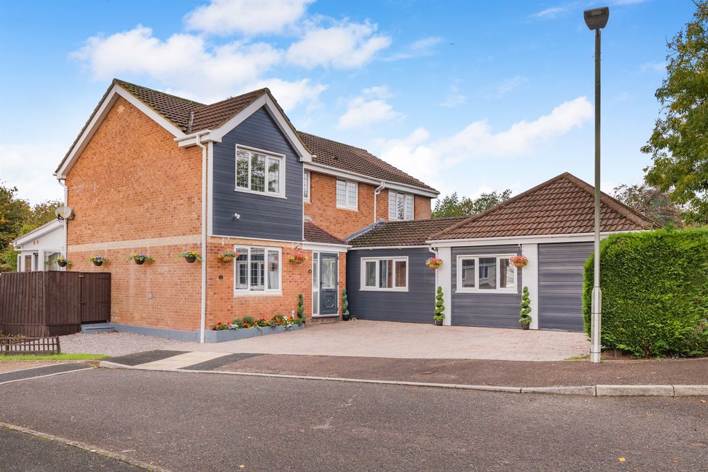 Property photo 1 of 26