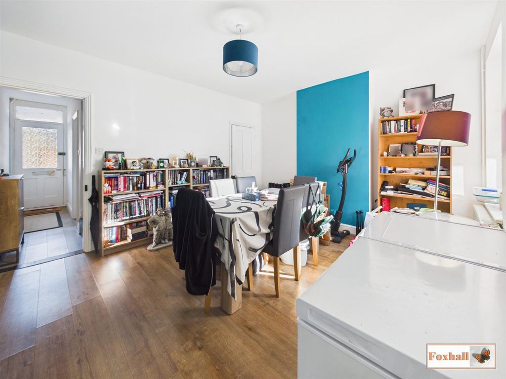 Property photo 2 of 11 Dining Room