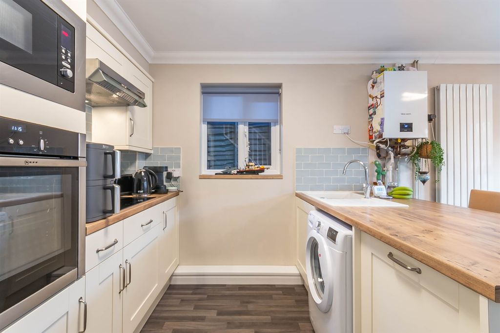 Property photo 3 of 17 Kitchen/Family Room
