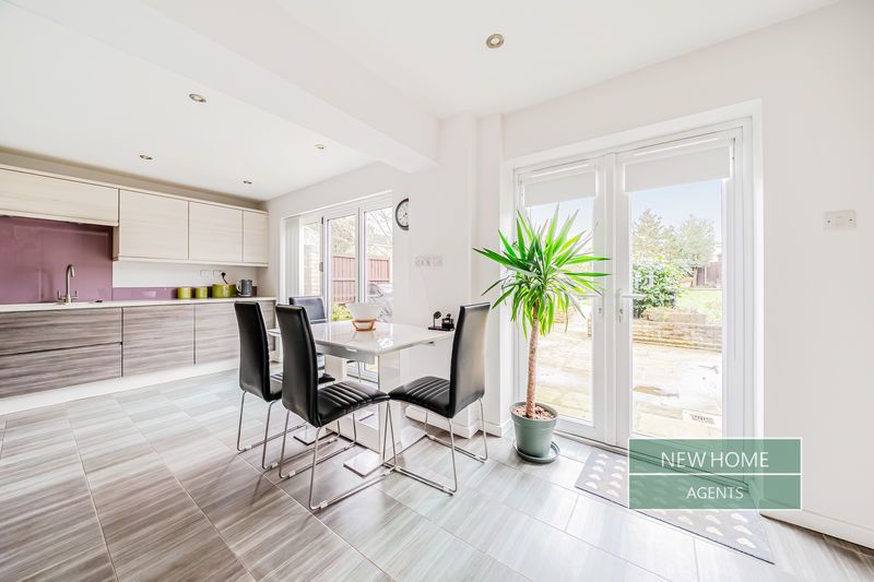 Property photo 3 of 25 Photo 19