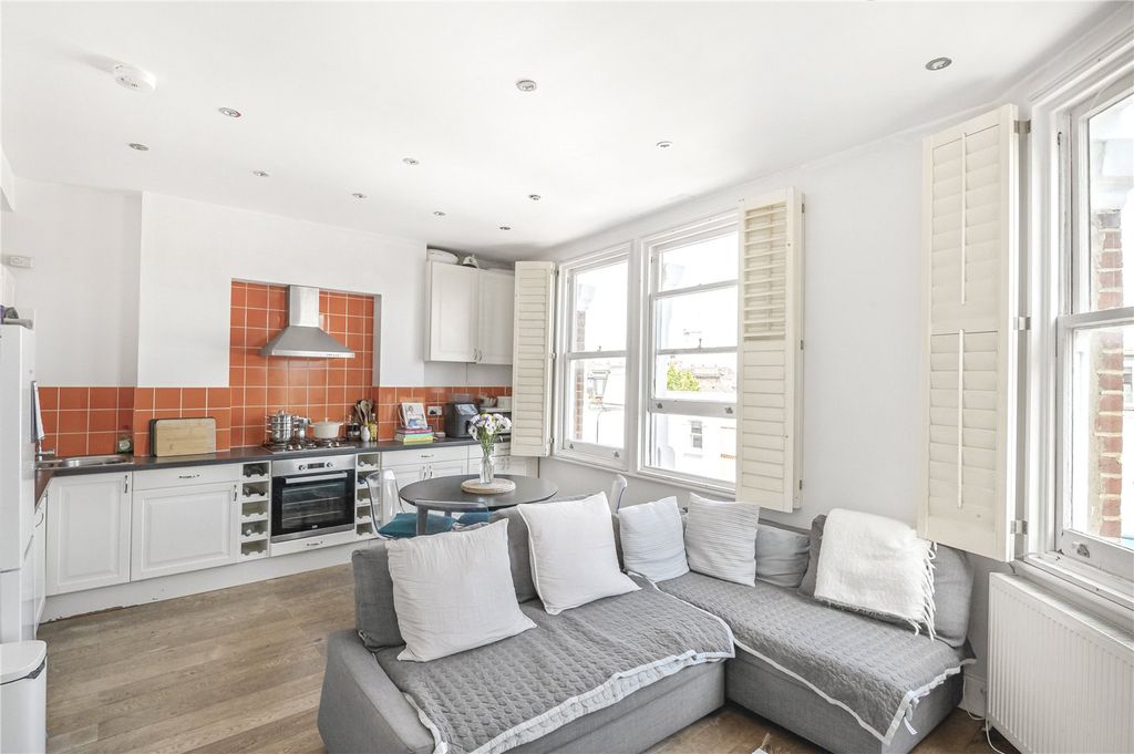 Property photo 2 of 15 Picture No. 22