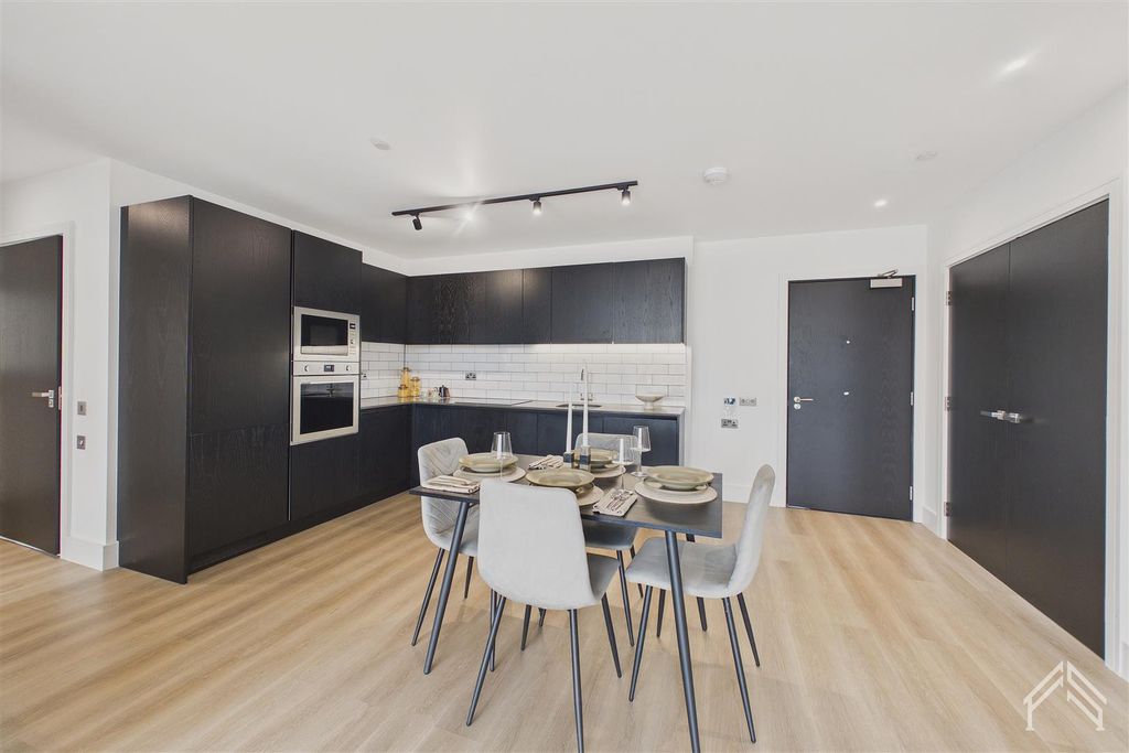 Property photo 3 of 15 2.Jpg