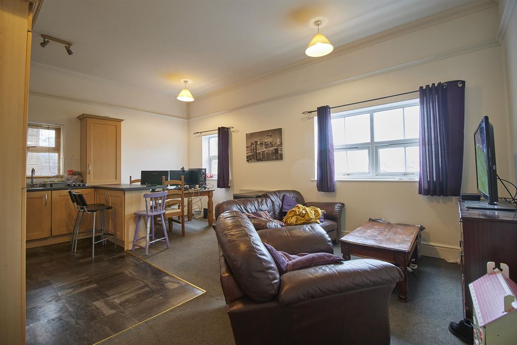 Property photo 3 of 10 Living Dining Kitchen To Rear