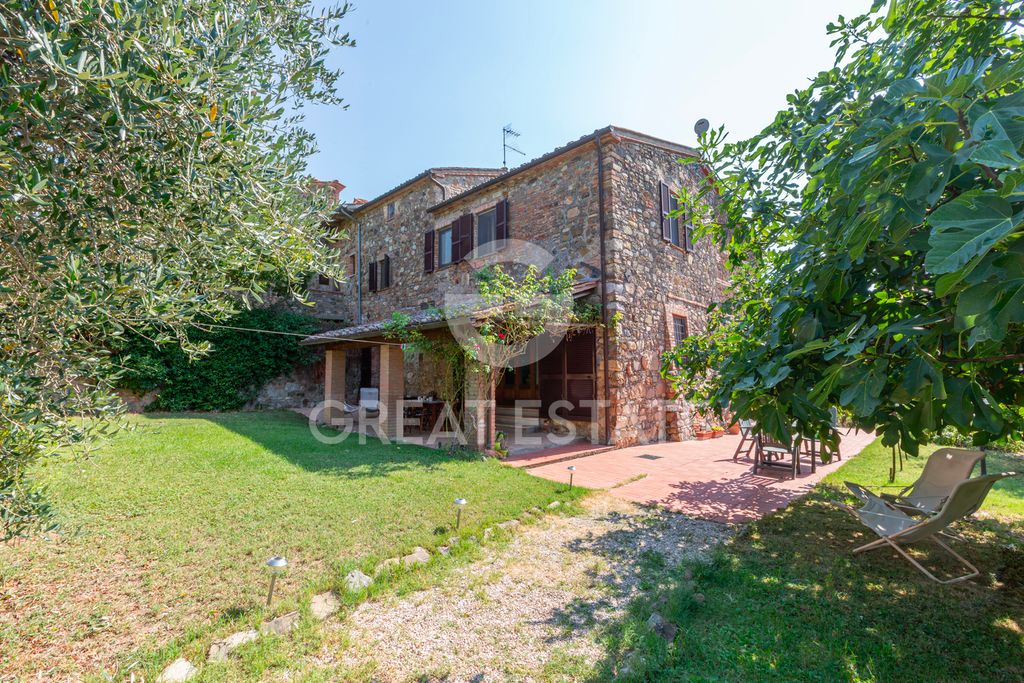 Property photo 1 of 42