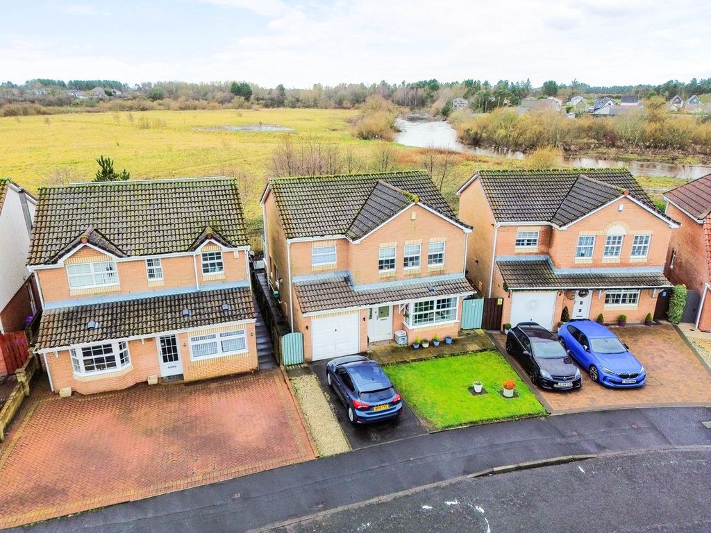 Property photo 1 of 31