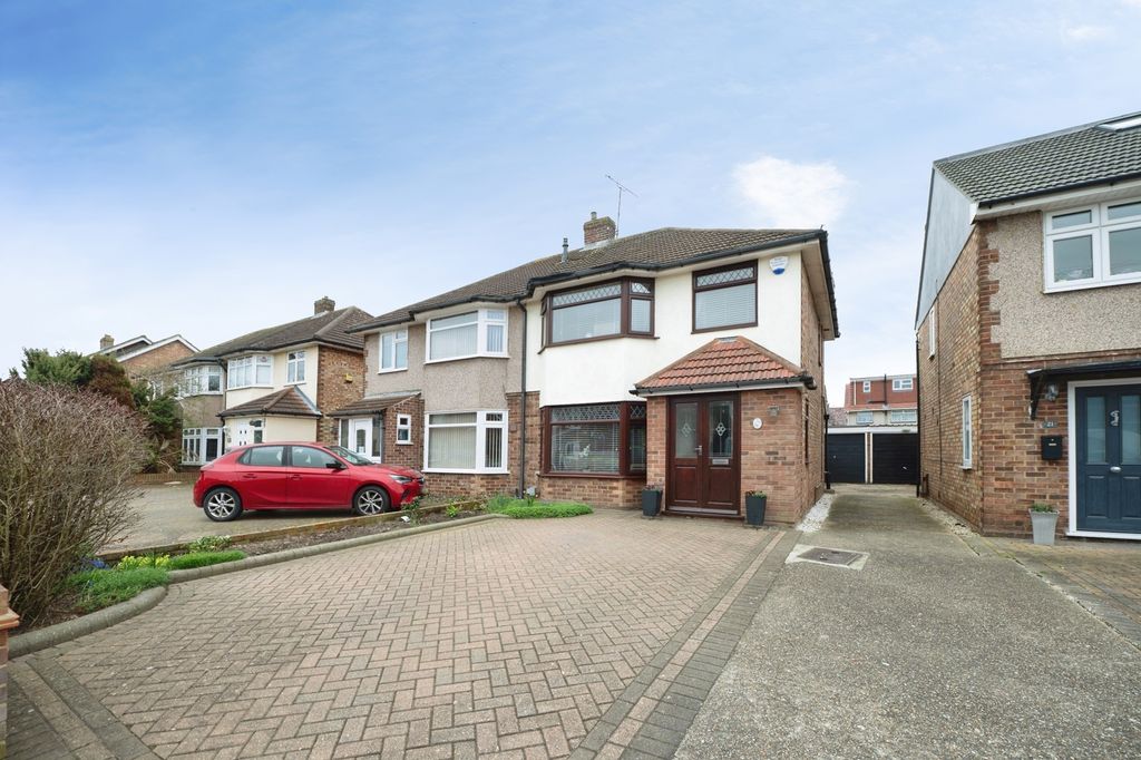 Property photo 1 of 18 Pbox-Img.Jpg