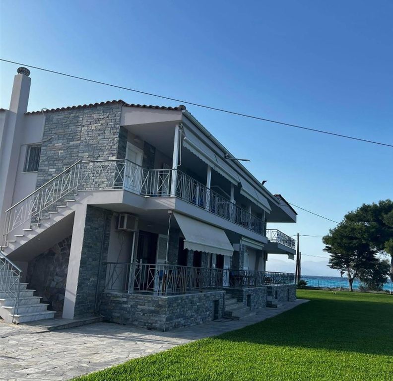 Property photo 1 of 92 Luxury Residential Complex On The Beach Of Pounta