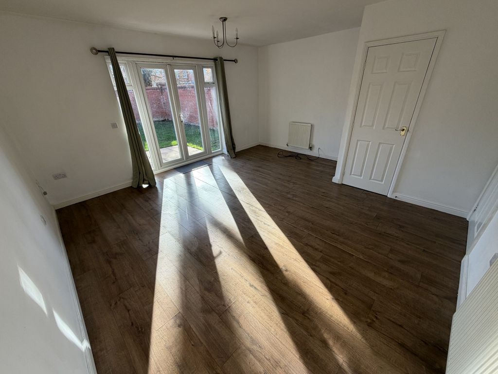 Property photo 3 of 9 Image