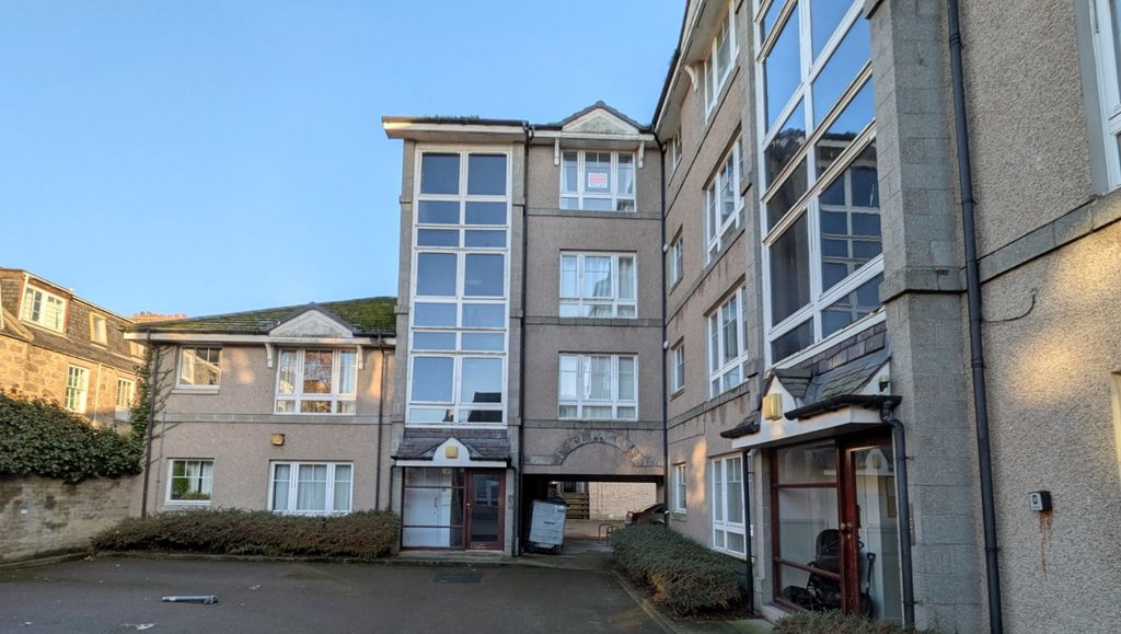 Property photo 1 of 9 Photo 1