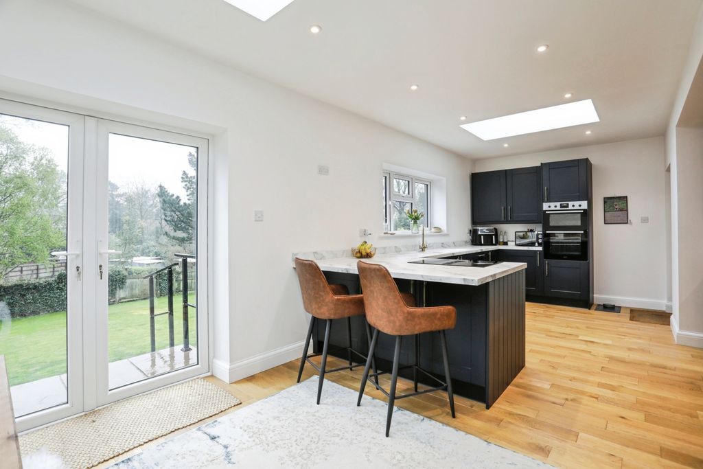 Property photo 1 of 23 Kitchen