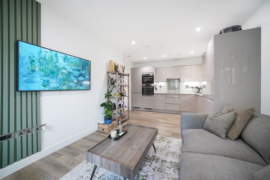 Property photo 3 of 15