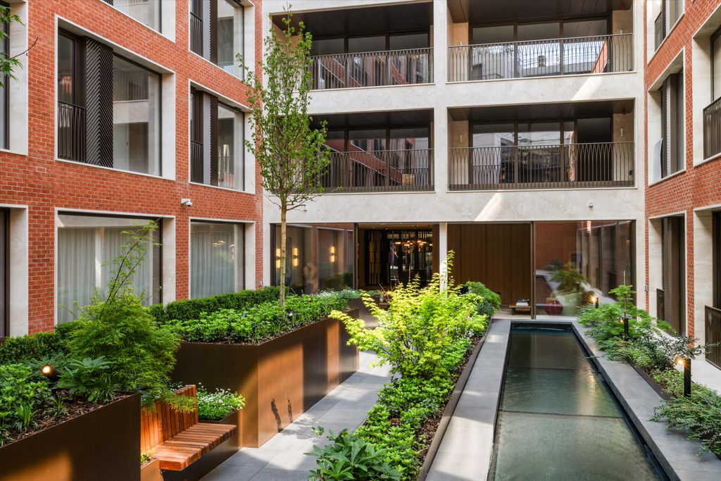 Property photo 2 of 55 Image