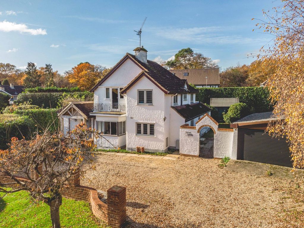 Property photo 1 of 34