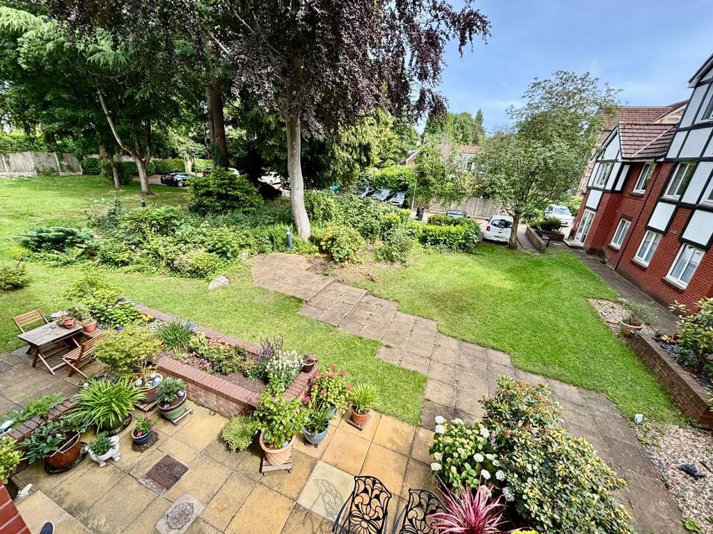 Property photo 3 of 11