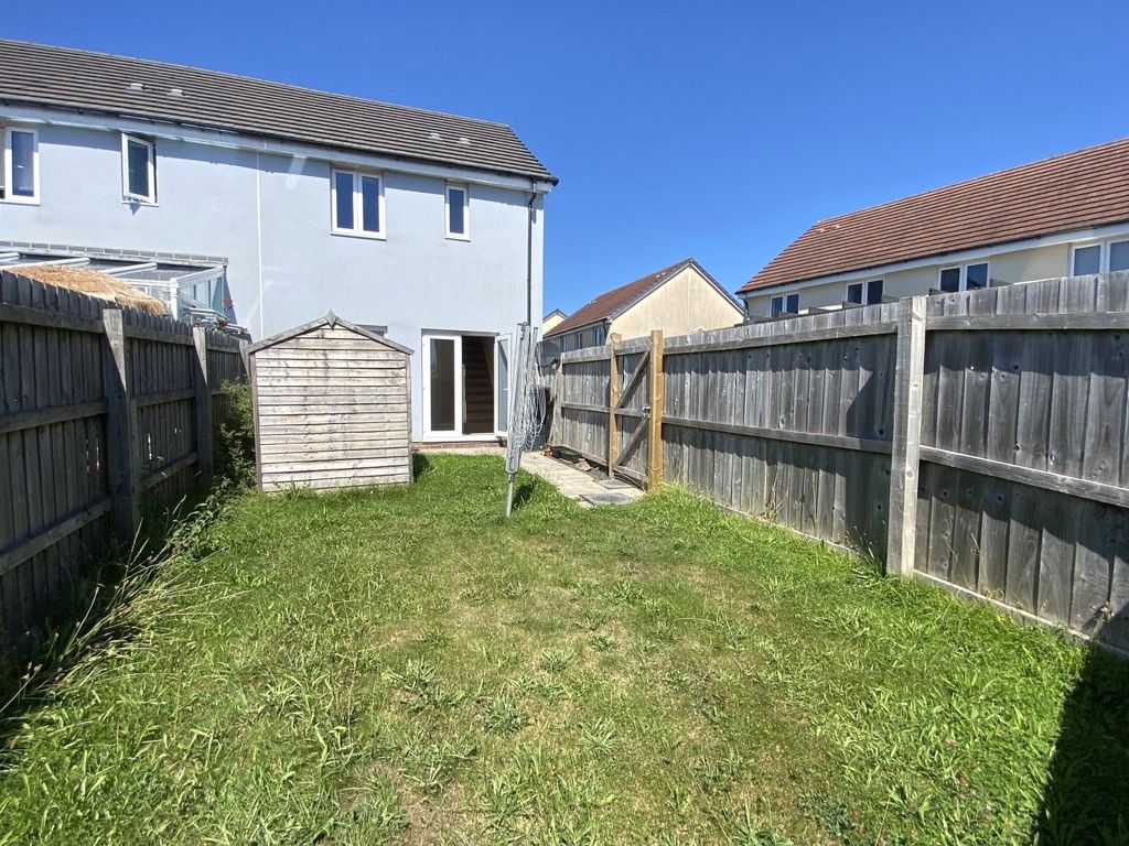 Property photo 3 of 18 Picture No. 02