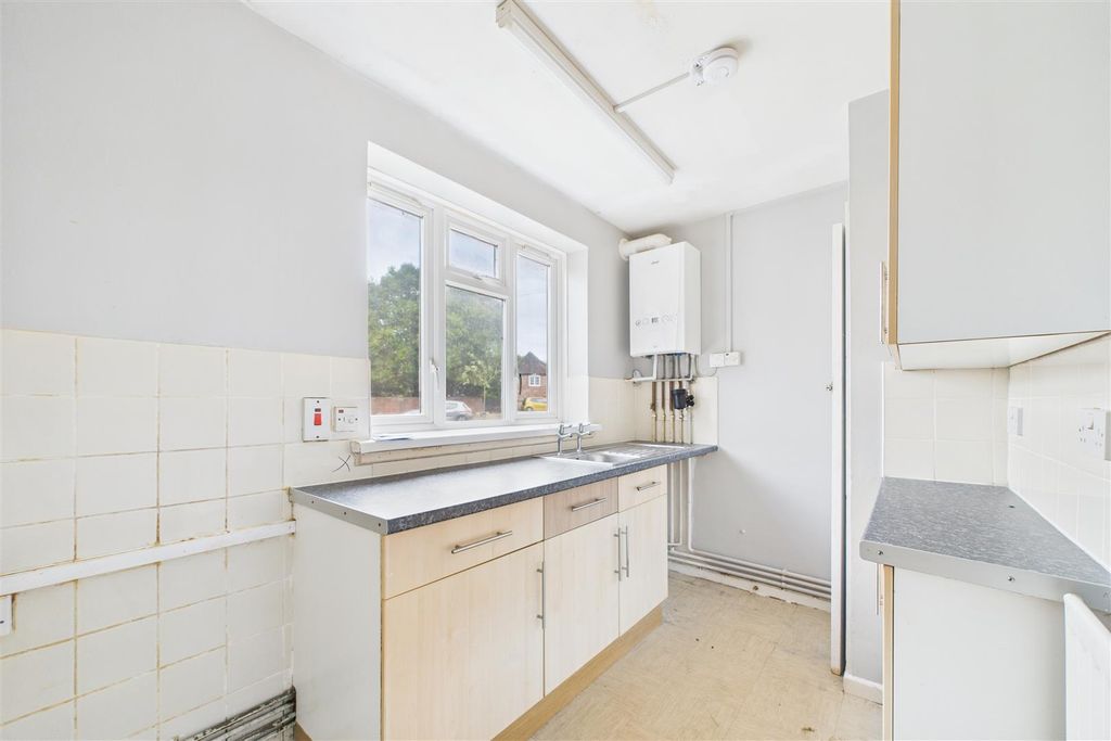 Property photo 2 of 10 Cam01894G0-Pr0211-Still001.Jpg