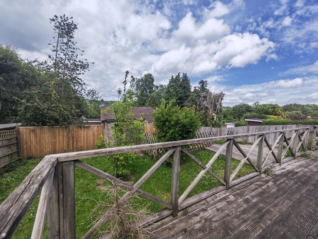 Property photo 2 of 8