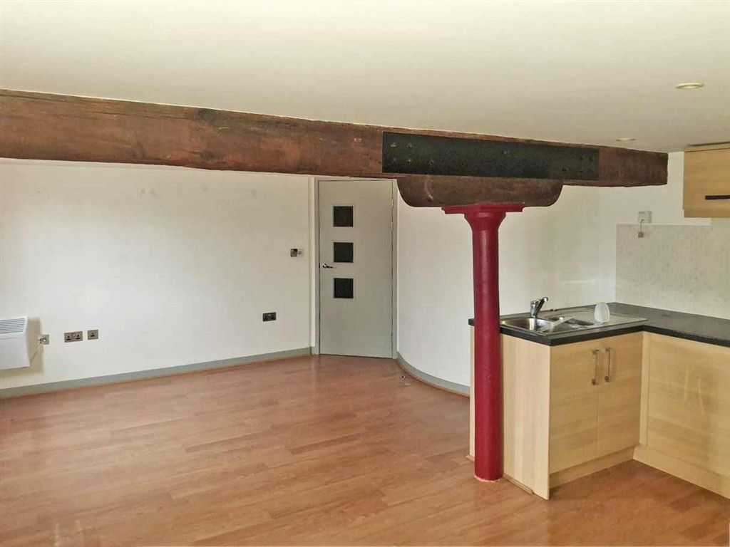 Property photo 2 of 5