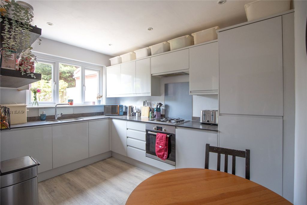 Property photo 3 of 17 Picture No. 06