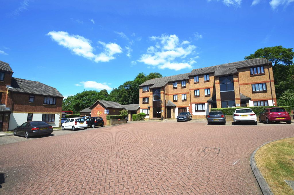 Property photo 1 of 7 Photo