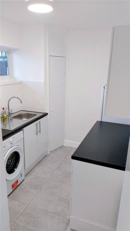 Property photo 3 of 8 Picture No. 21