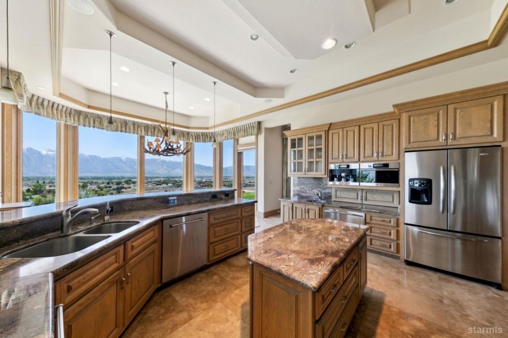 Property photo 1 of 1