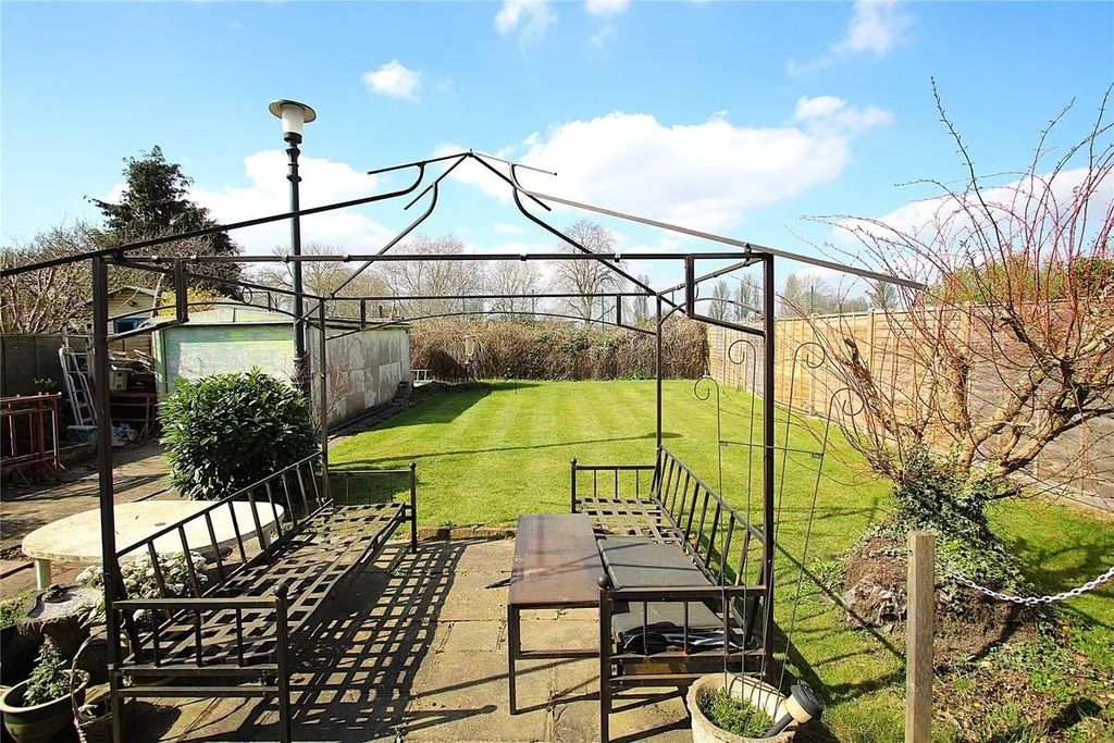 Property photo 2 of 15